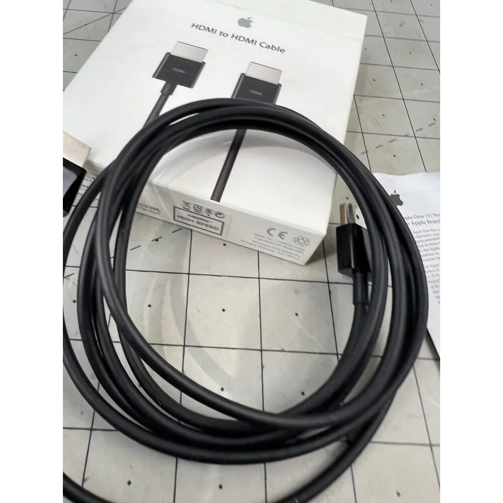Apple HDMI To HDMI Cable 1.8M Black For TV/Monitor Connection New